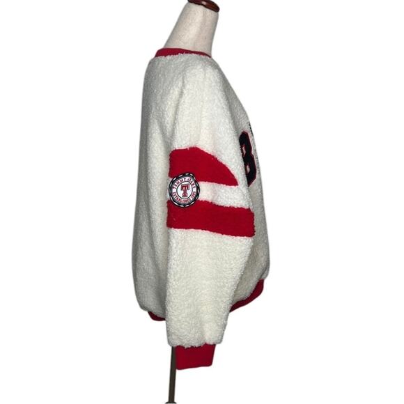 Chicago Bulls Tommy Jeans Oatmeal/Red Mindy Sherpa Pullover Sweatshirt – Sz S - Picture 10 of 10